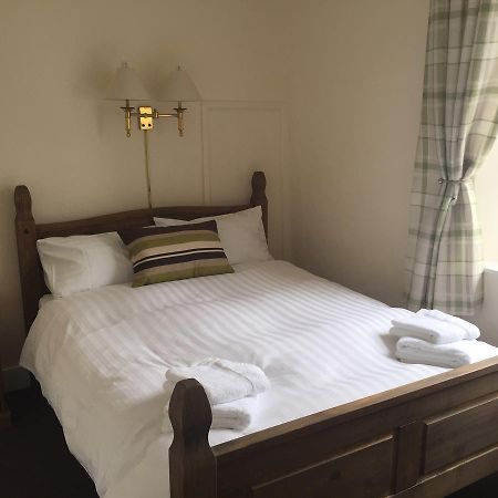 The Globe Inn バックファストリー エクステリア 写真