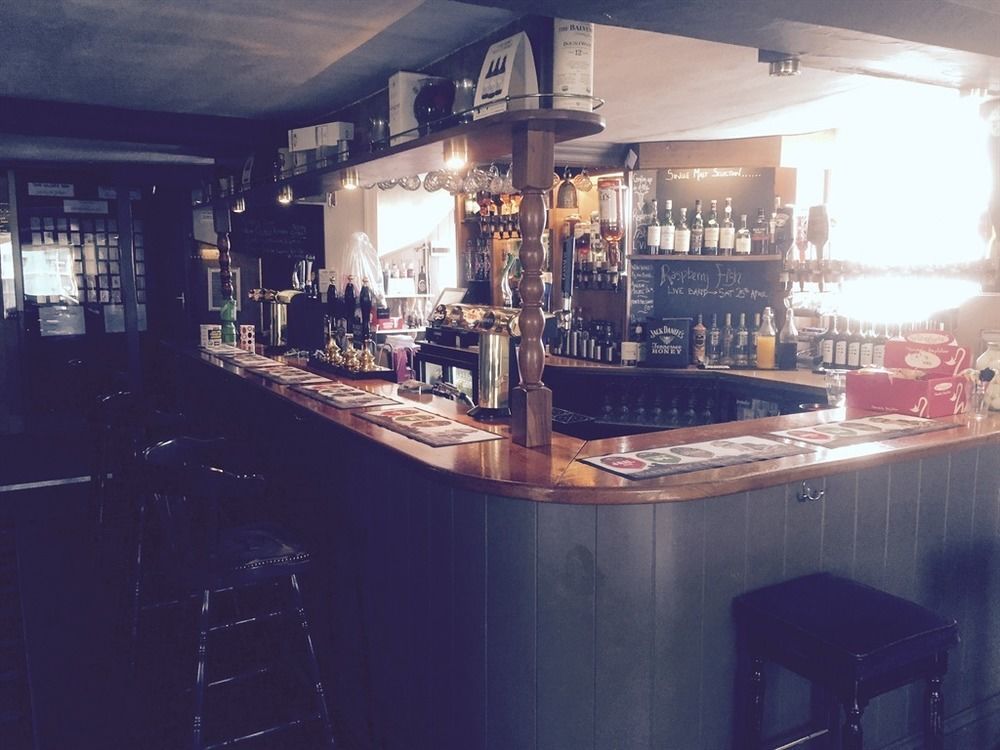 The Globe Inn バックファストリー エクステリア 写真