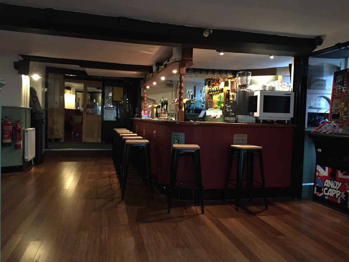 The Globe Inn バックファストリー エクステリア 写真